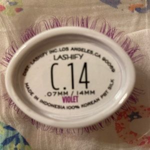 Violet c14 lashify lashes